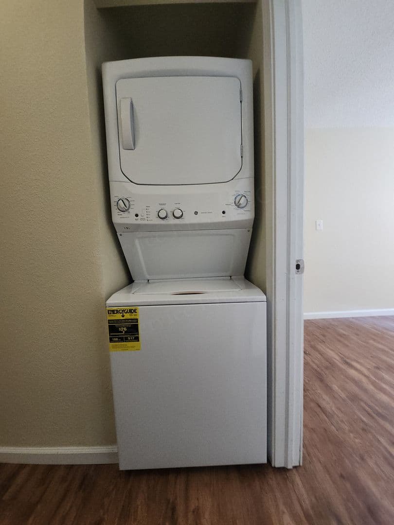Branson Apartment: 407 Judy St