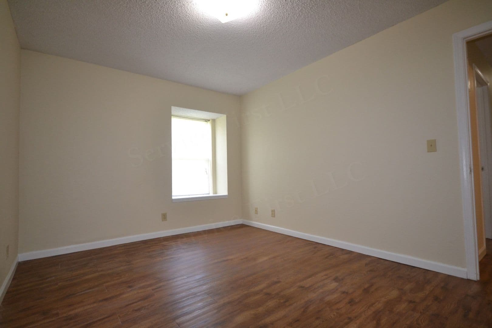 Bolivar Apartment: 915 W College