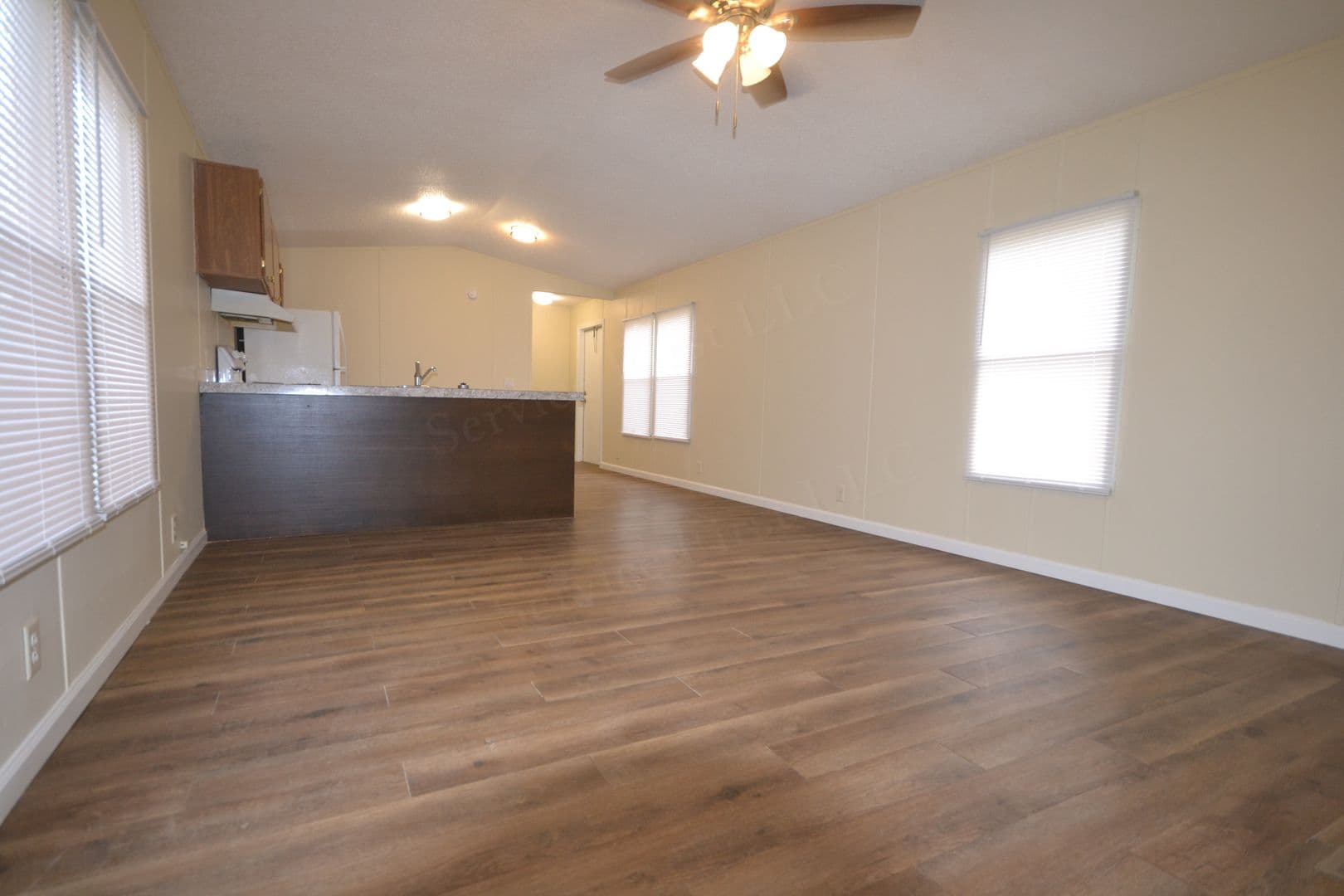 Bolivar Apartment: 873 E 420th Rd