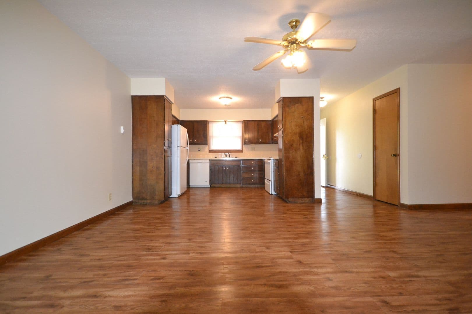 Bolivar House: 1111 S Carl ST