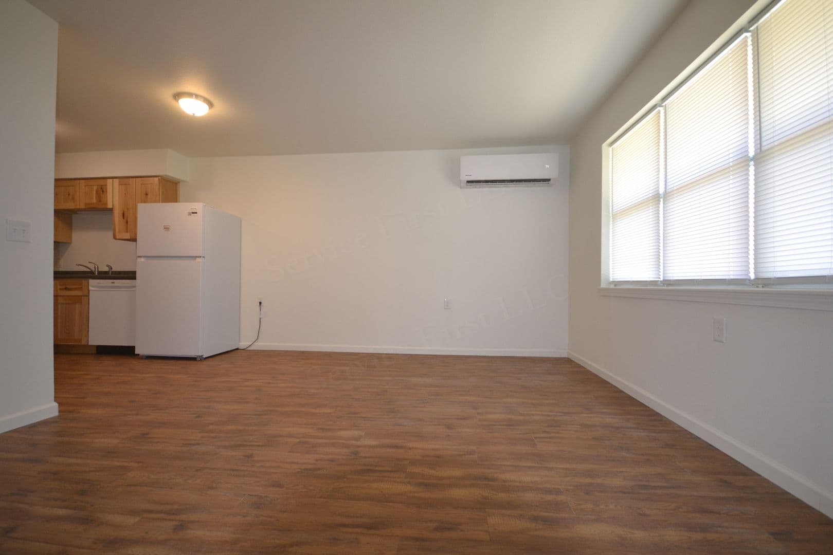 Lamar Apartment: 601-701 E 19th St
