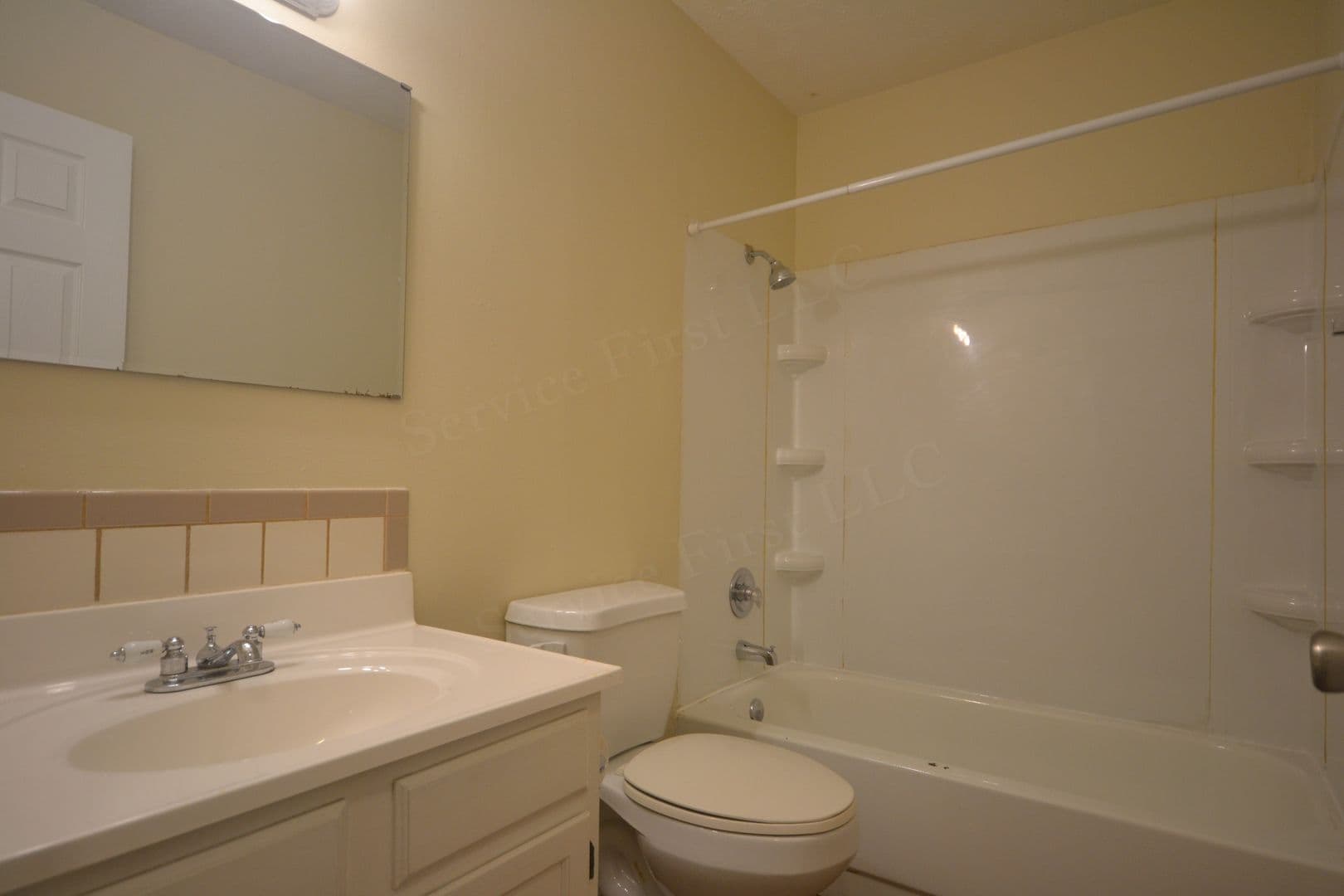 Bolivar Apartment: 215 W. South Street