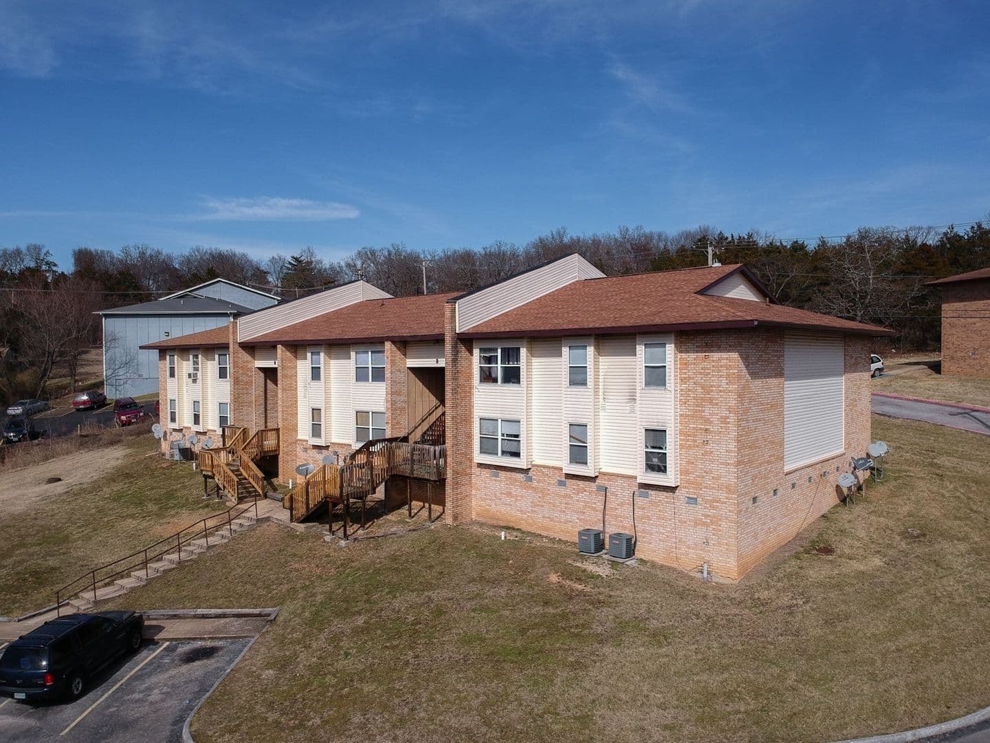 Branson Apartment: 407 Judy St
