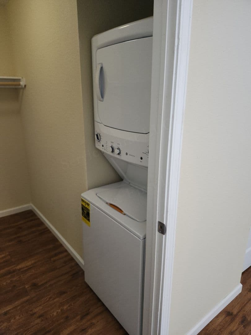 Branson Apartment: 407 Judy St