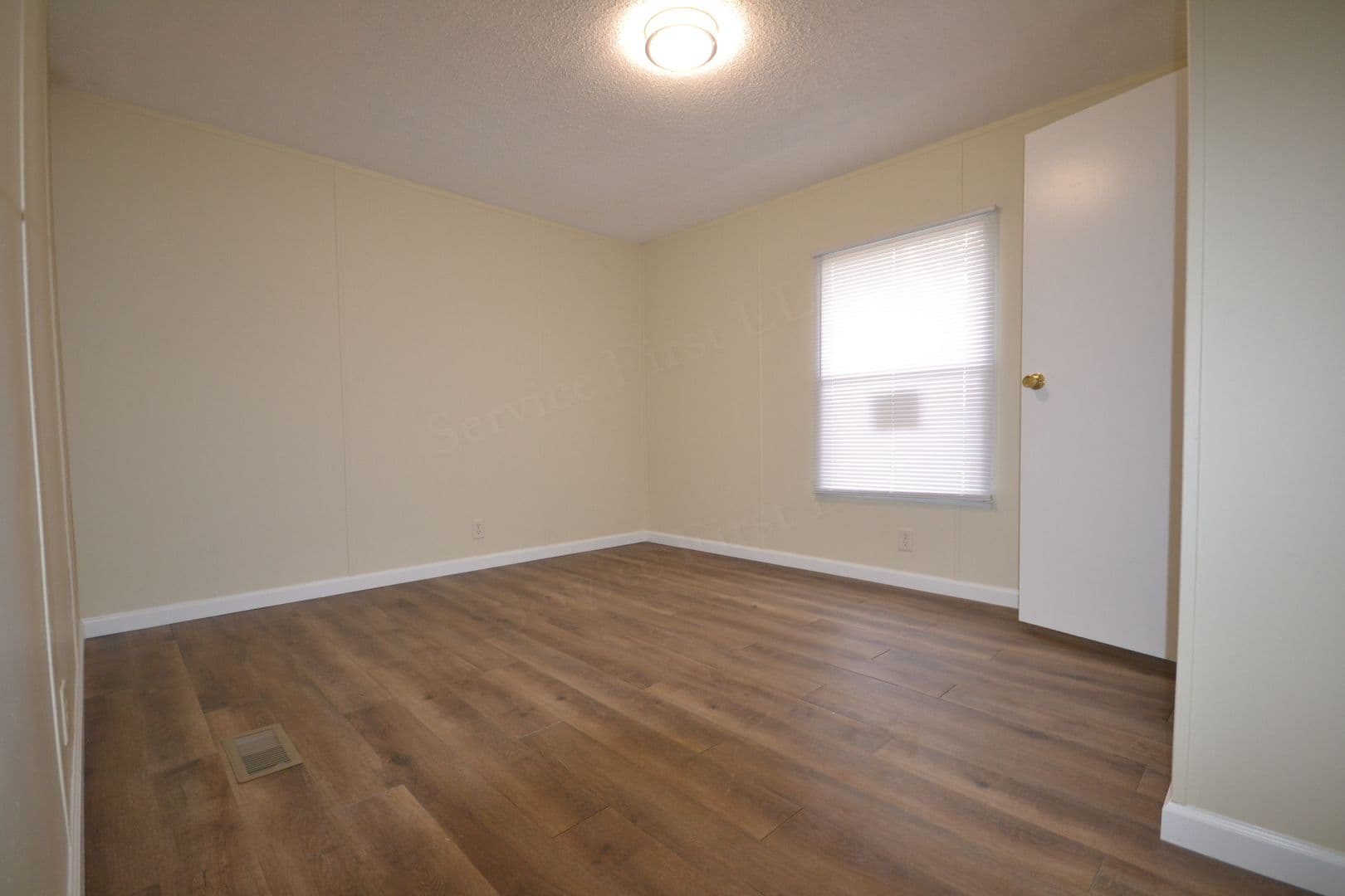 Bolivar Apartment: 873 E 420th Rd