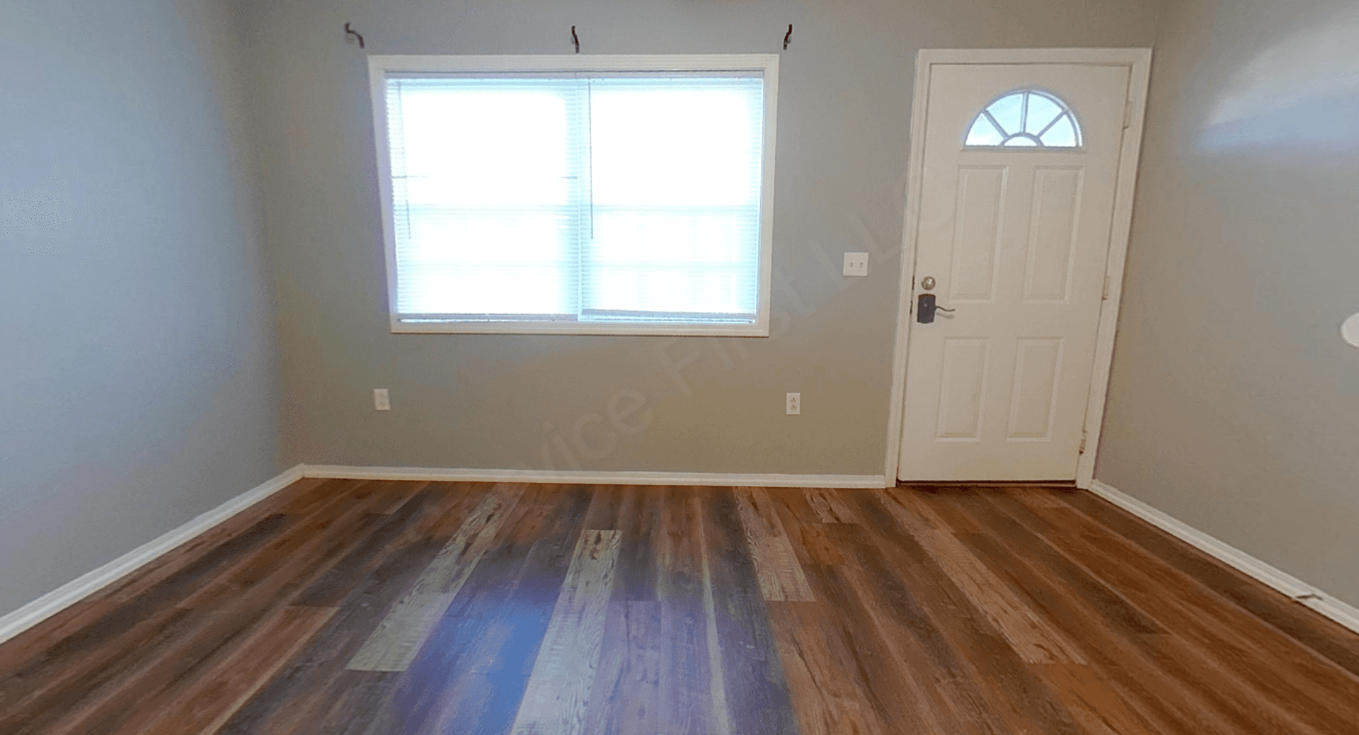 Dexter Apartment: 606 Allison St