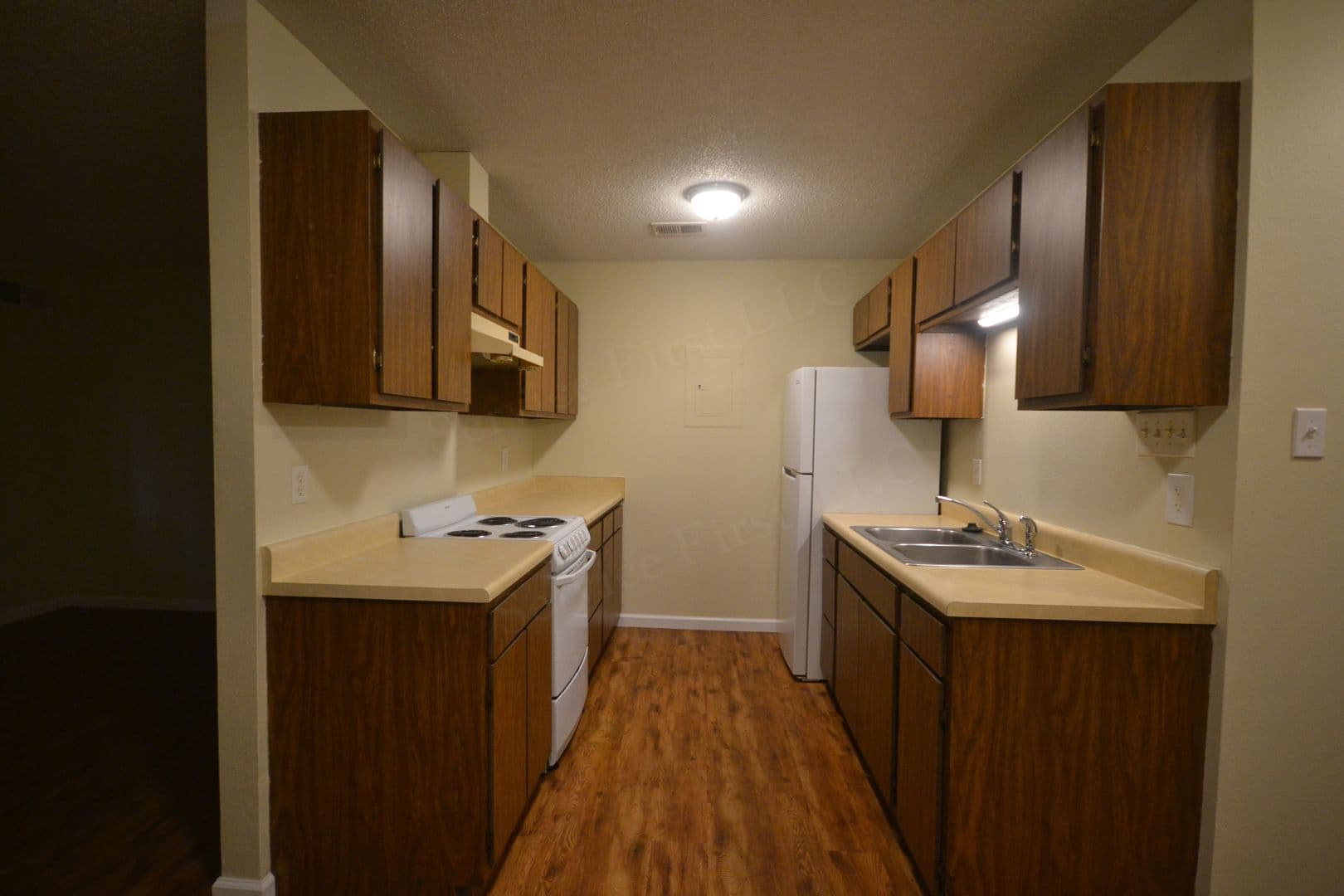 Perry Apartment: 510 Plaza Dr