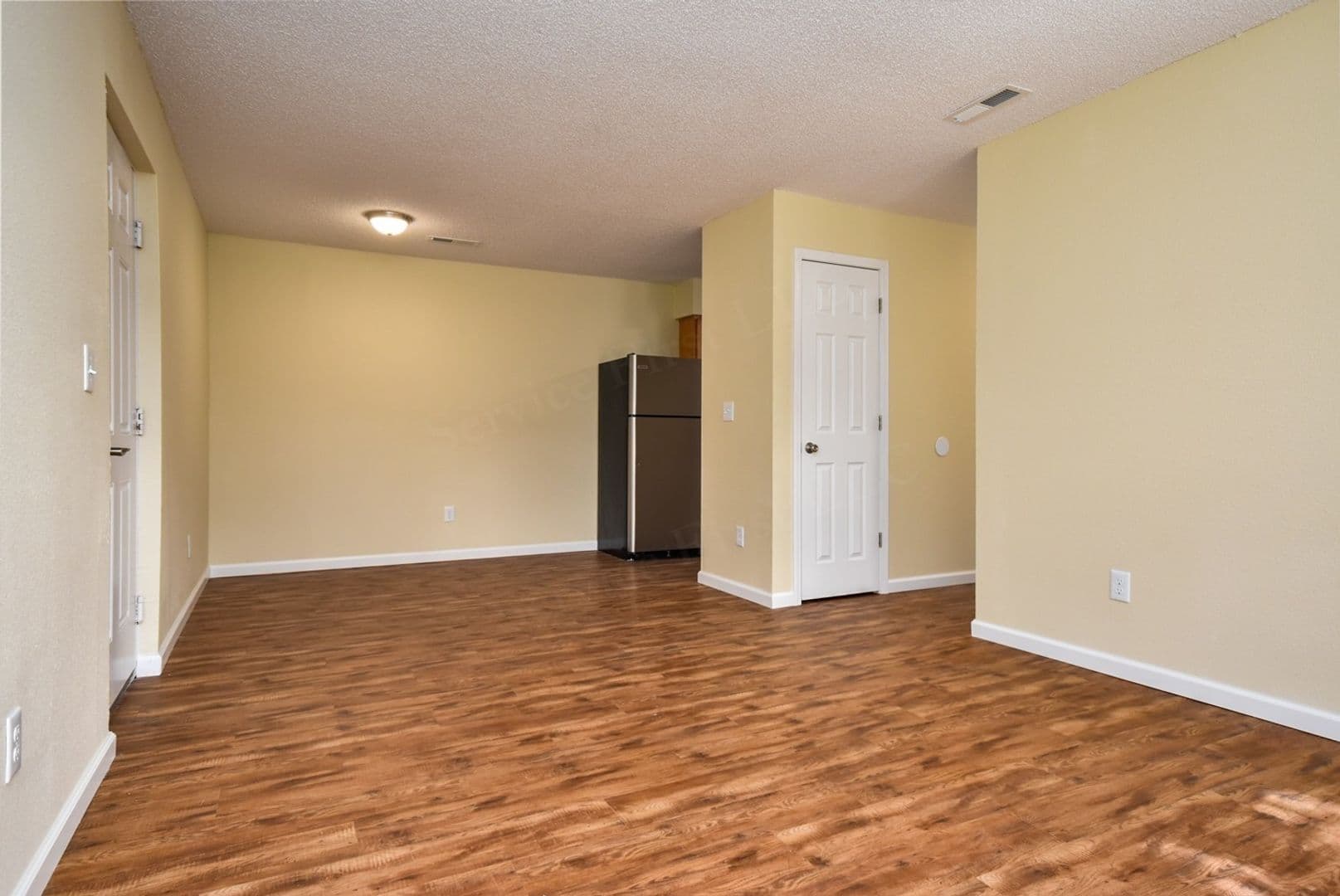 Branson Apartment: 407 Judy St