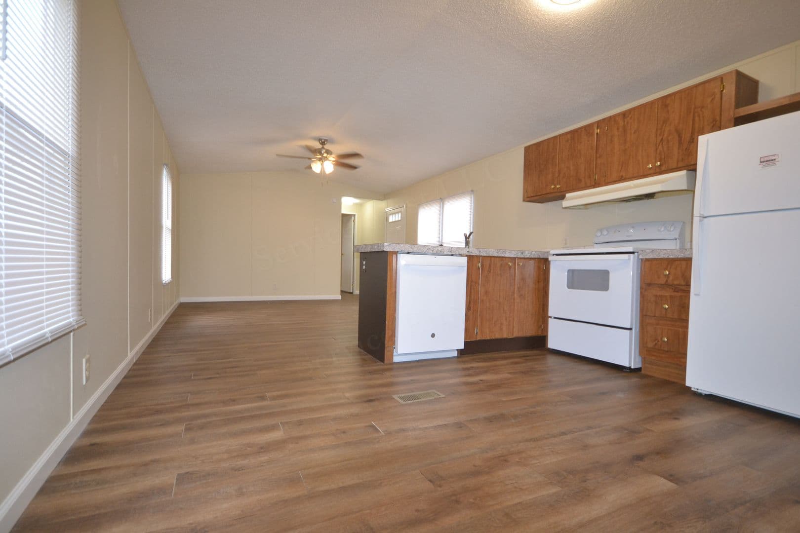 Bolivar Apartment: 873 E 420th Rd