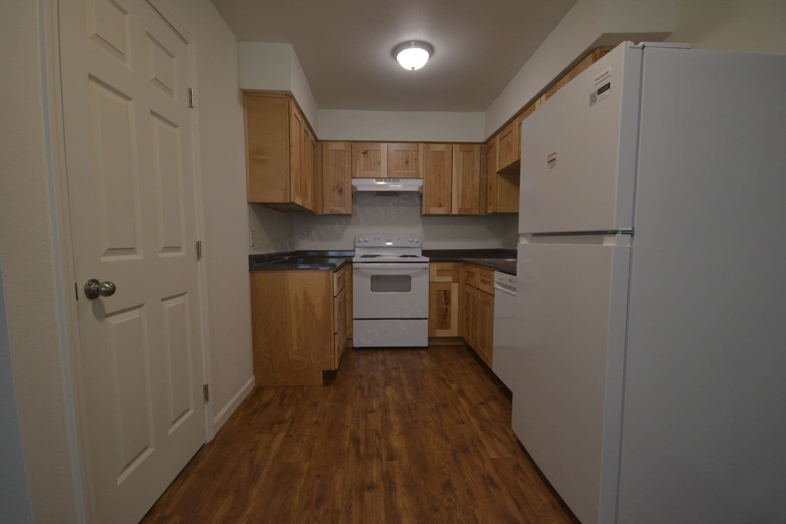 Lamar Apartment: 601-701 E 19th St