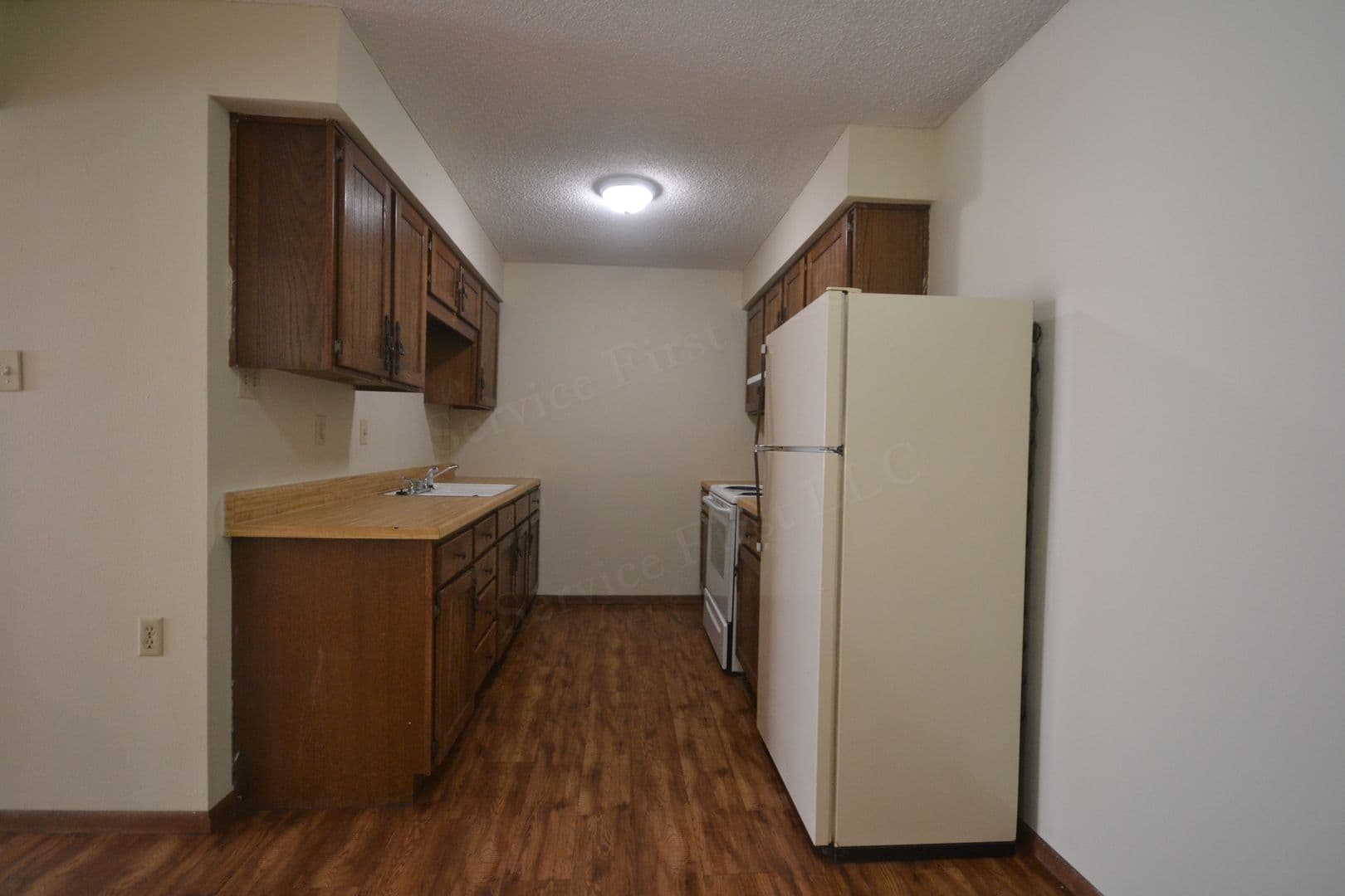Warsaw Apartment: 710 Elm St