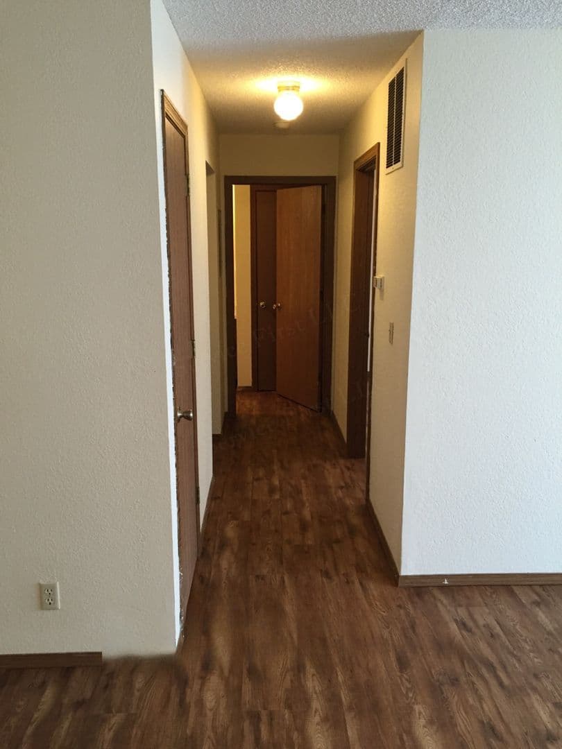 Bolivar Apartment: 915 W College