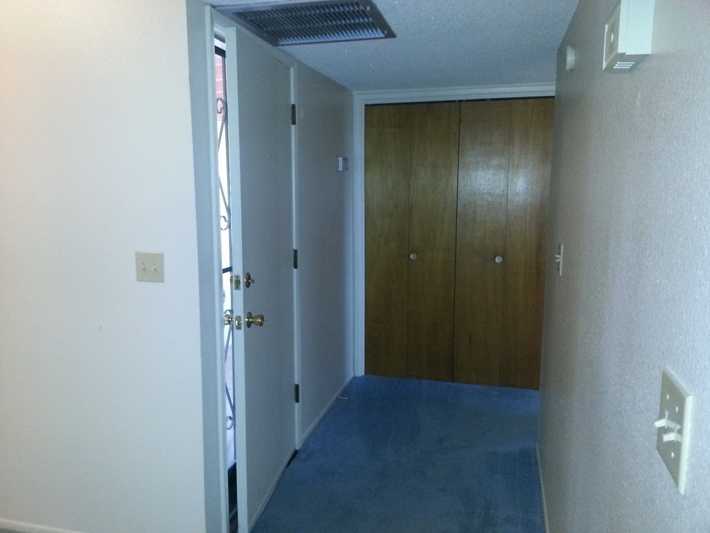 Tucson House: 760 S. Calle Del Sol
