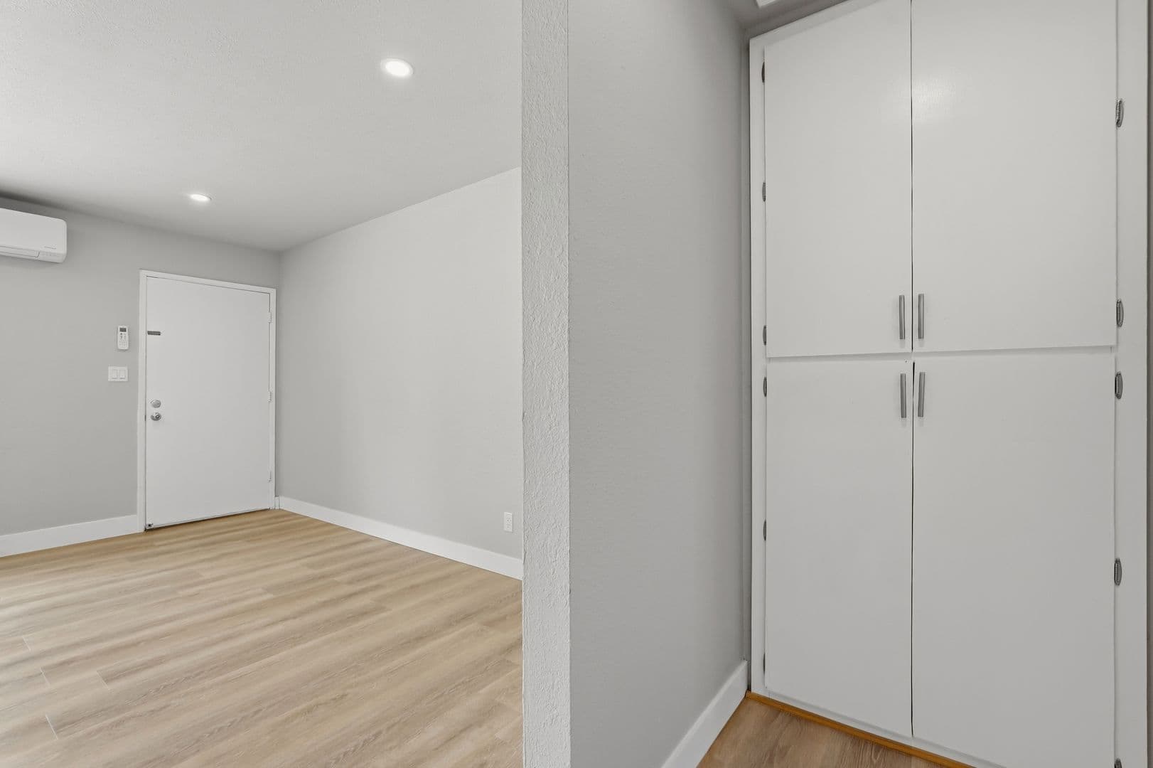 Napa Apartment: 381-385 Riverside Drive