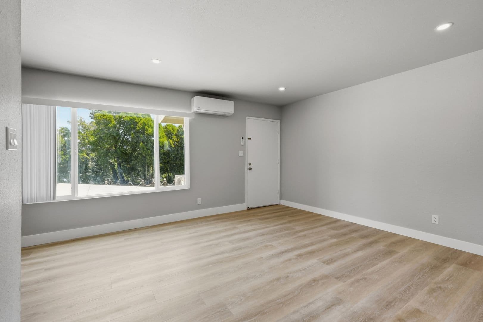 Napa Apartment: 381-385 Riverside Drive