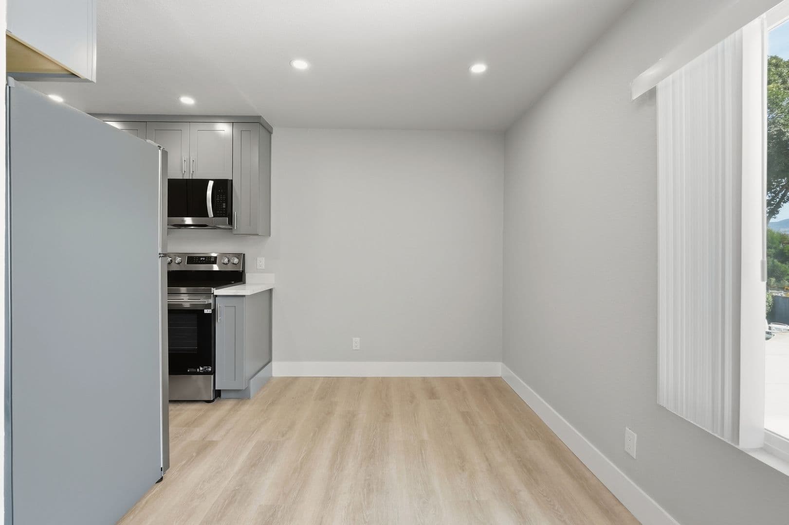Napa Apartment: 381-385 Riverside Drive