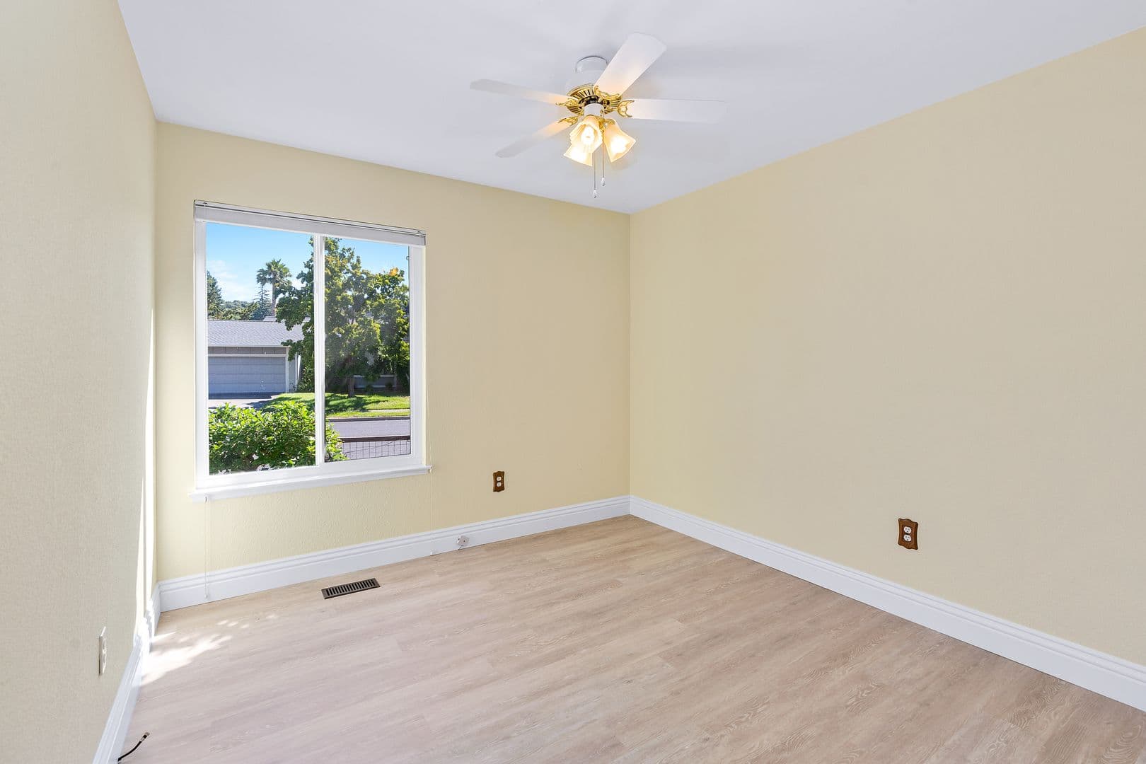 Napa House: 1019 Banbury Ct