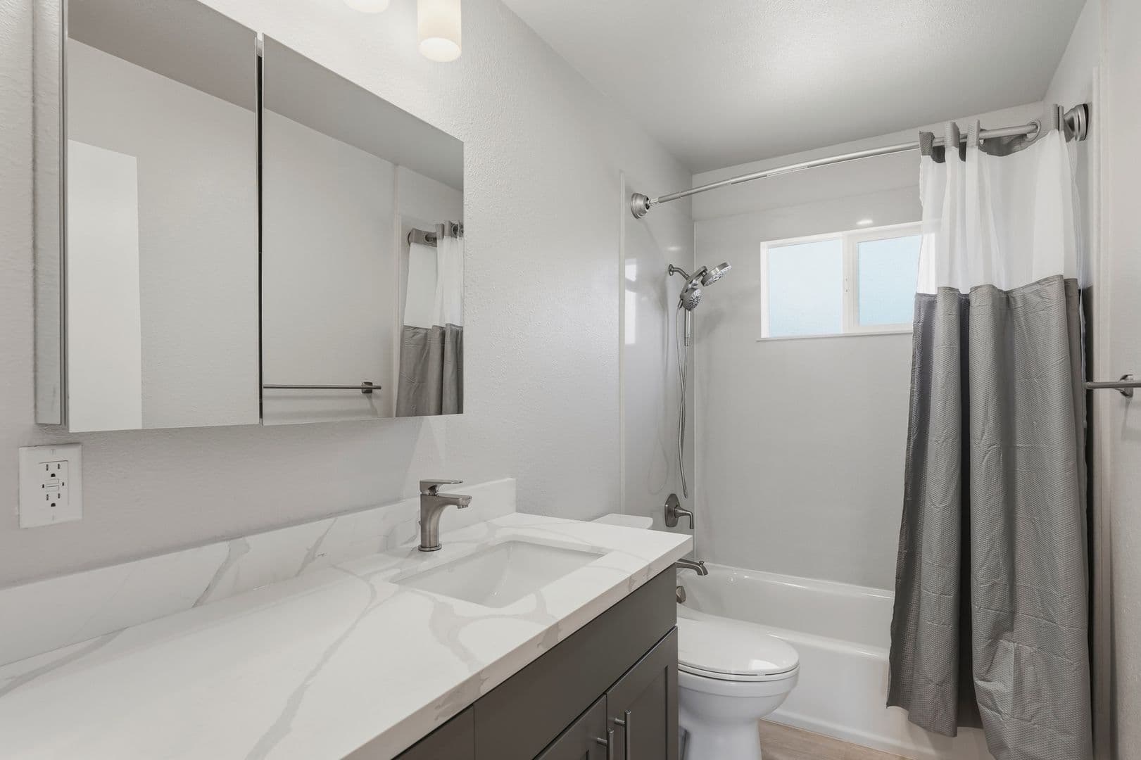 Napa Apartment: 381-385 Riverside Drive