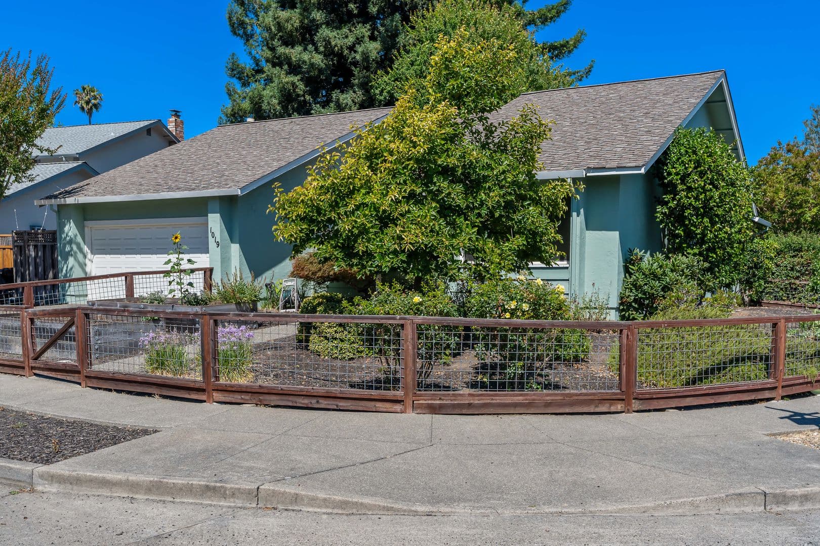 Napa House: 1019 Banbury Ct