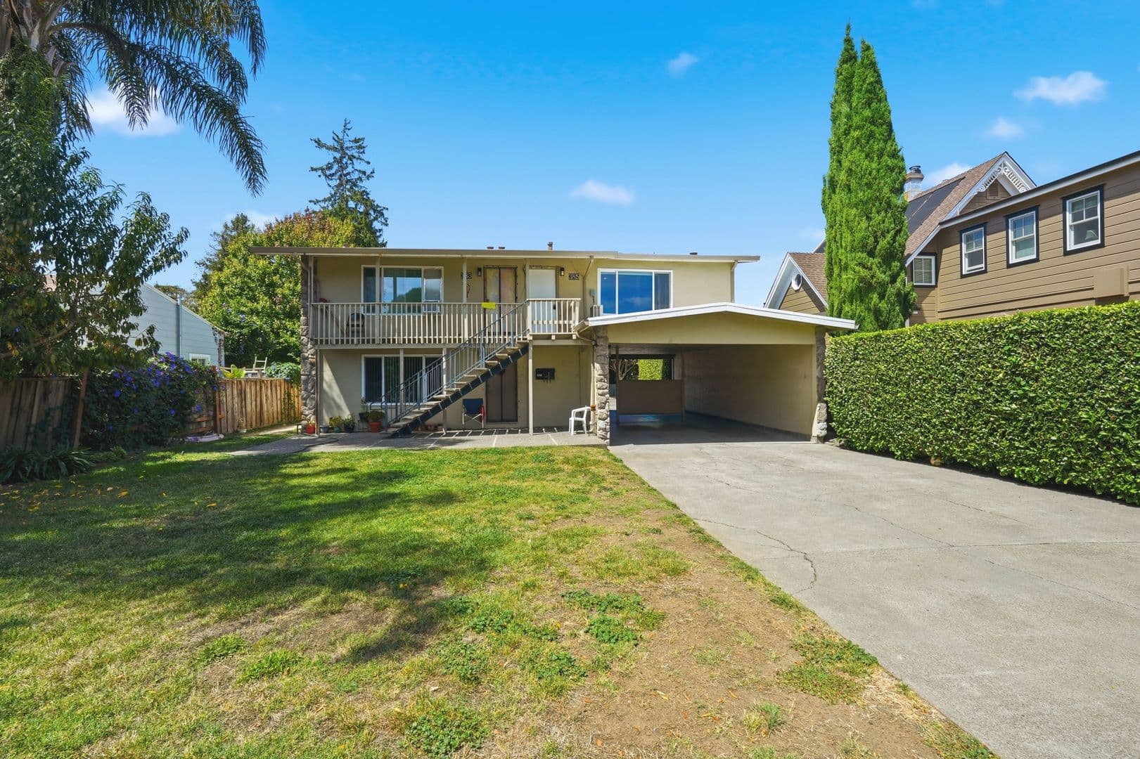 Napa Apartment: 381-385 Riverside Drive