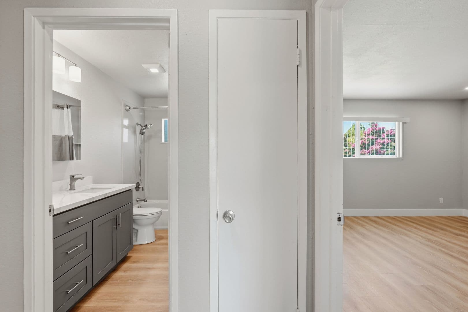 Napa Apartment: 381-385 Riverside Drive
