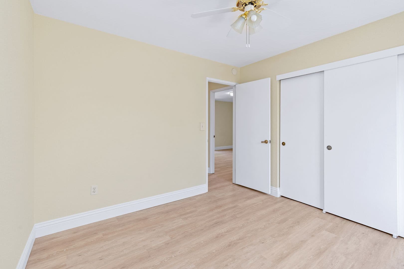 Napa House: 1019 Banbury Ct