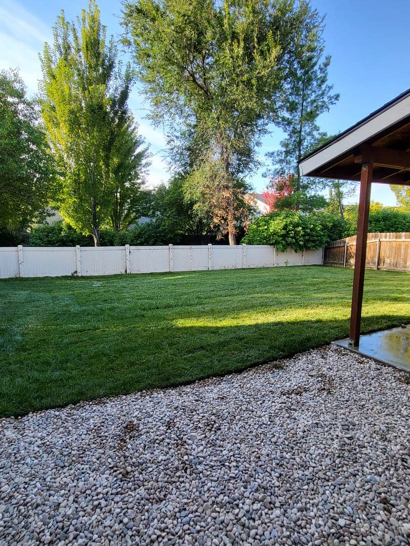 Meridian House: 3097 E Shaver Ct