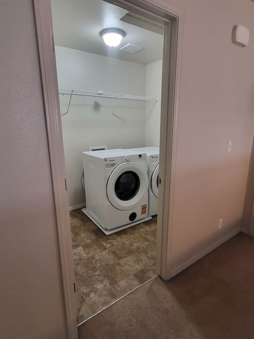 Meridian House: 3097 E Shaver Ct