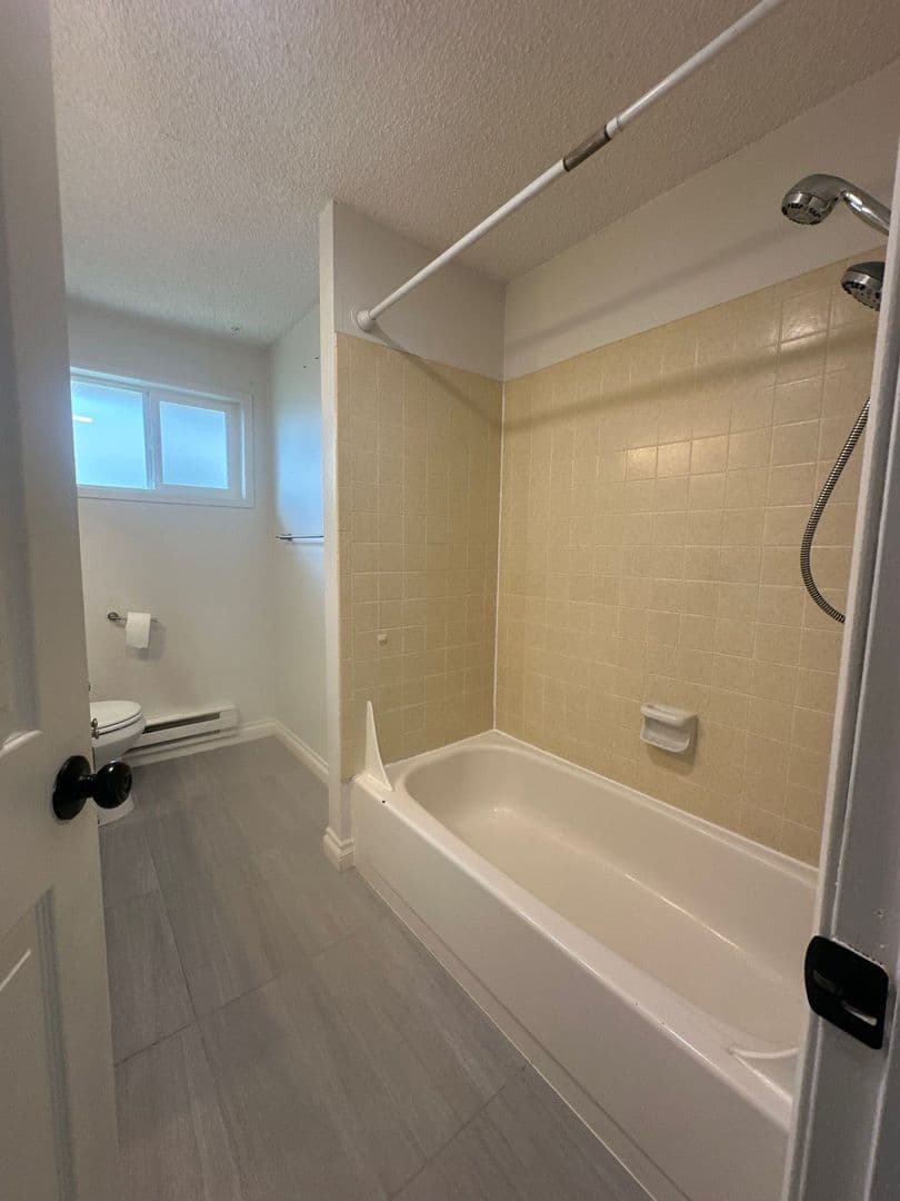 Klamath Falls Apartment: Johnson Ave