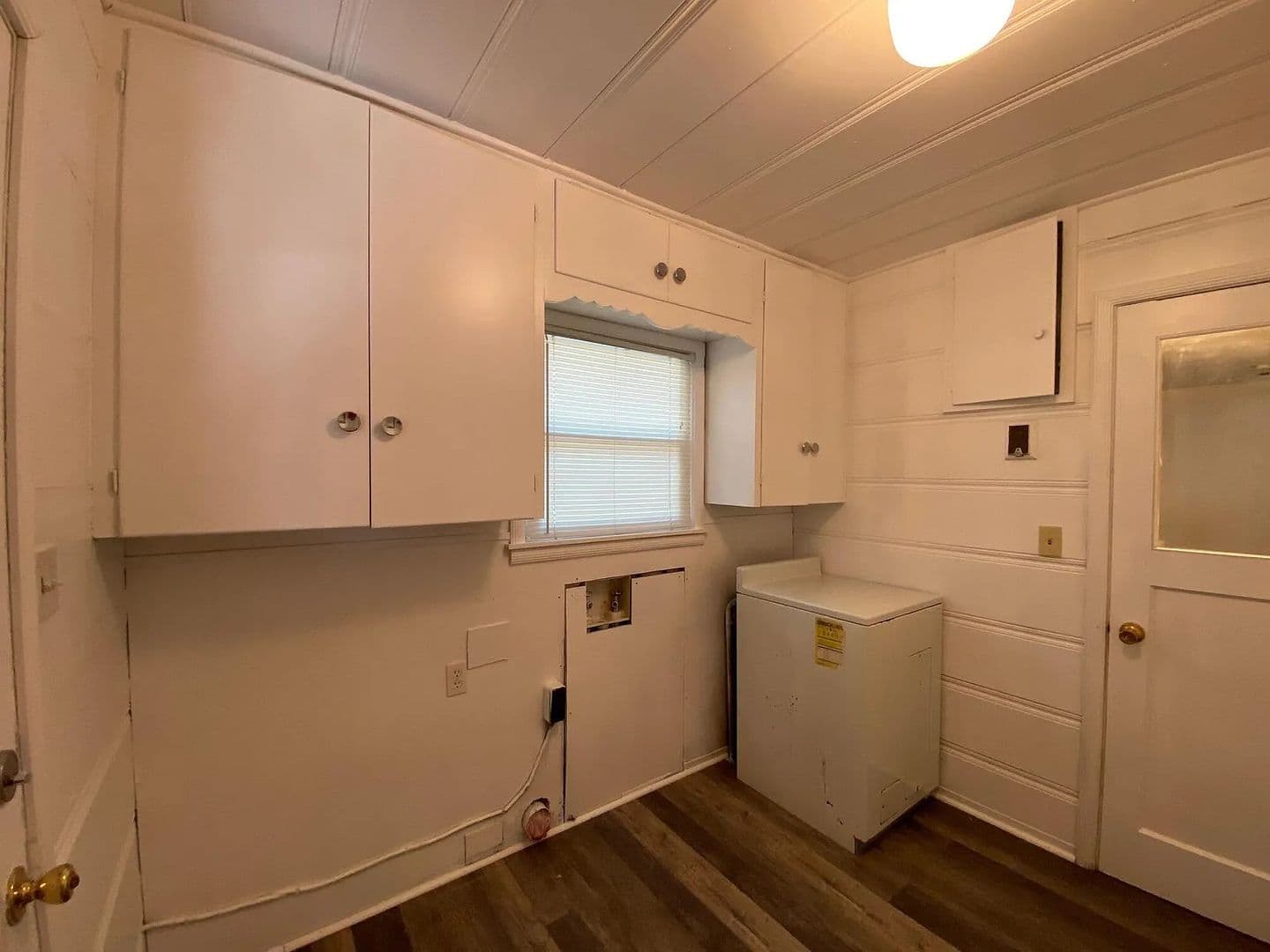 Merrill House: 131 N Polk St