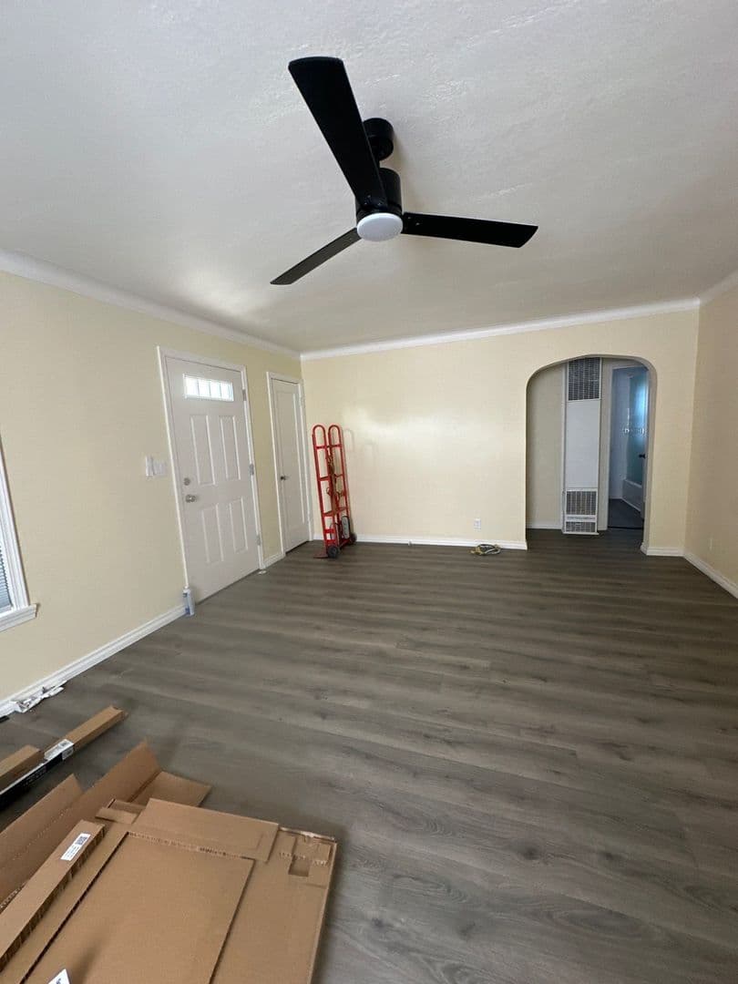 Klamath Falls House: 2445 White Ave