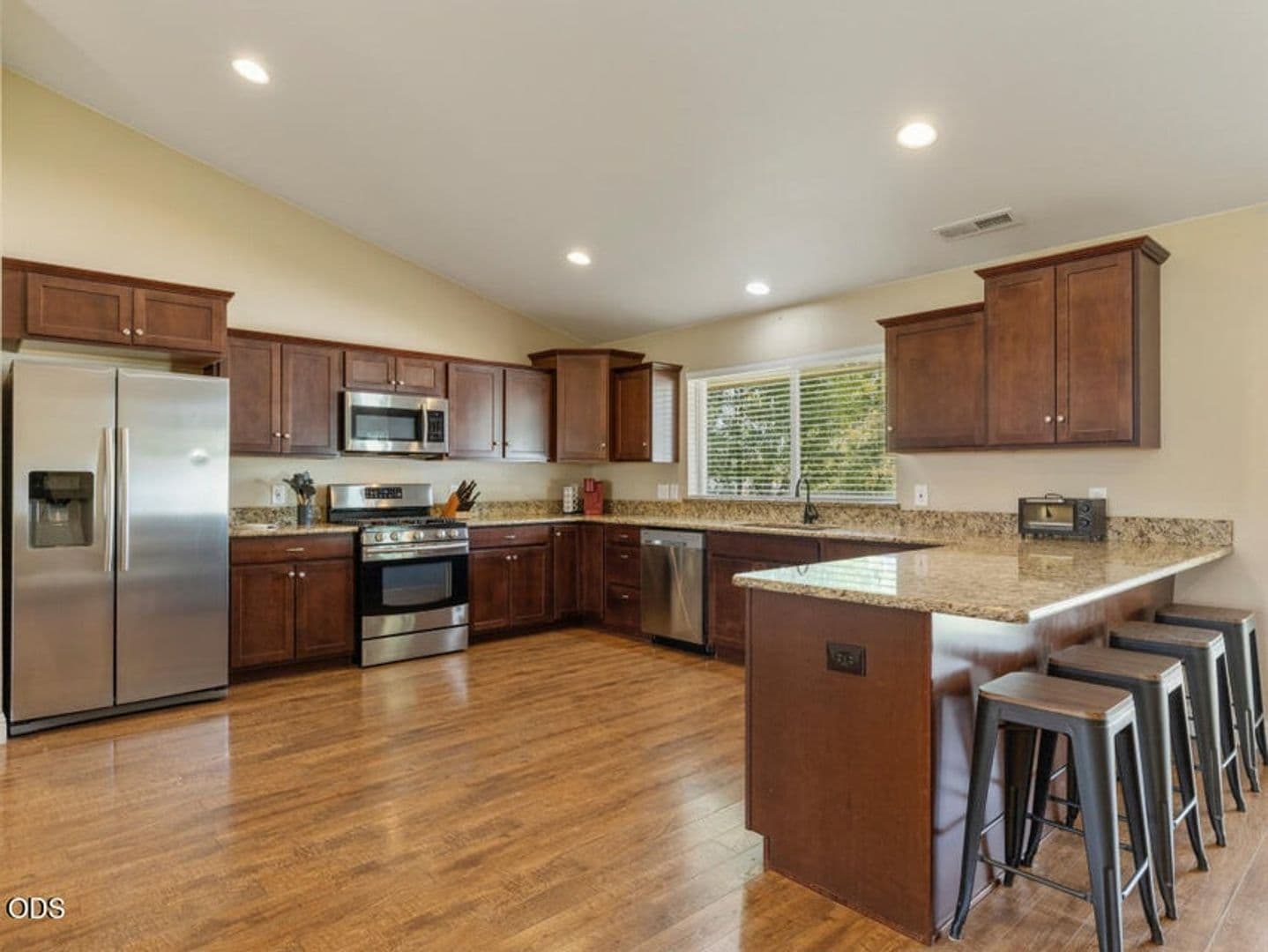 Klamath Falls House: 2852 Glacier Dr