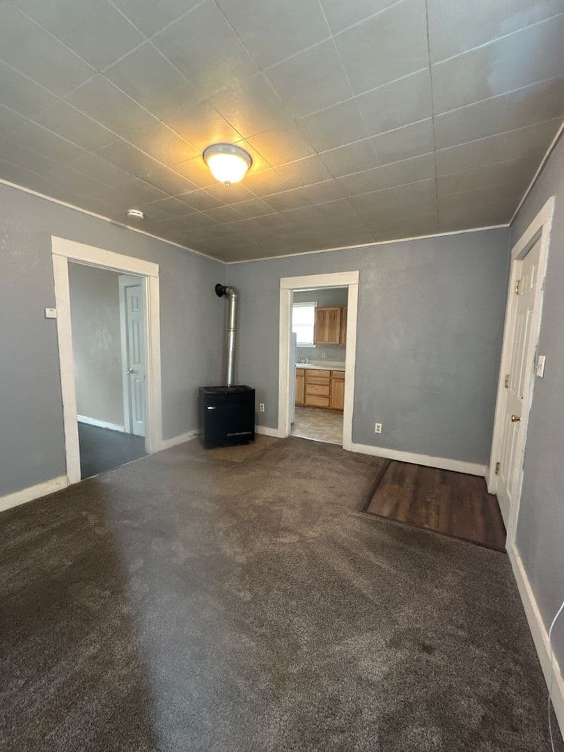 Klamath Falls Apartment: 1513 Oregon Ave