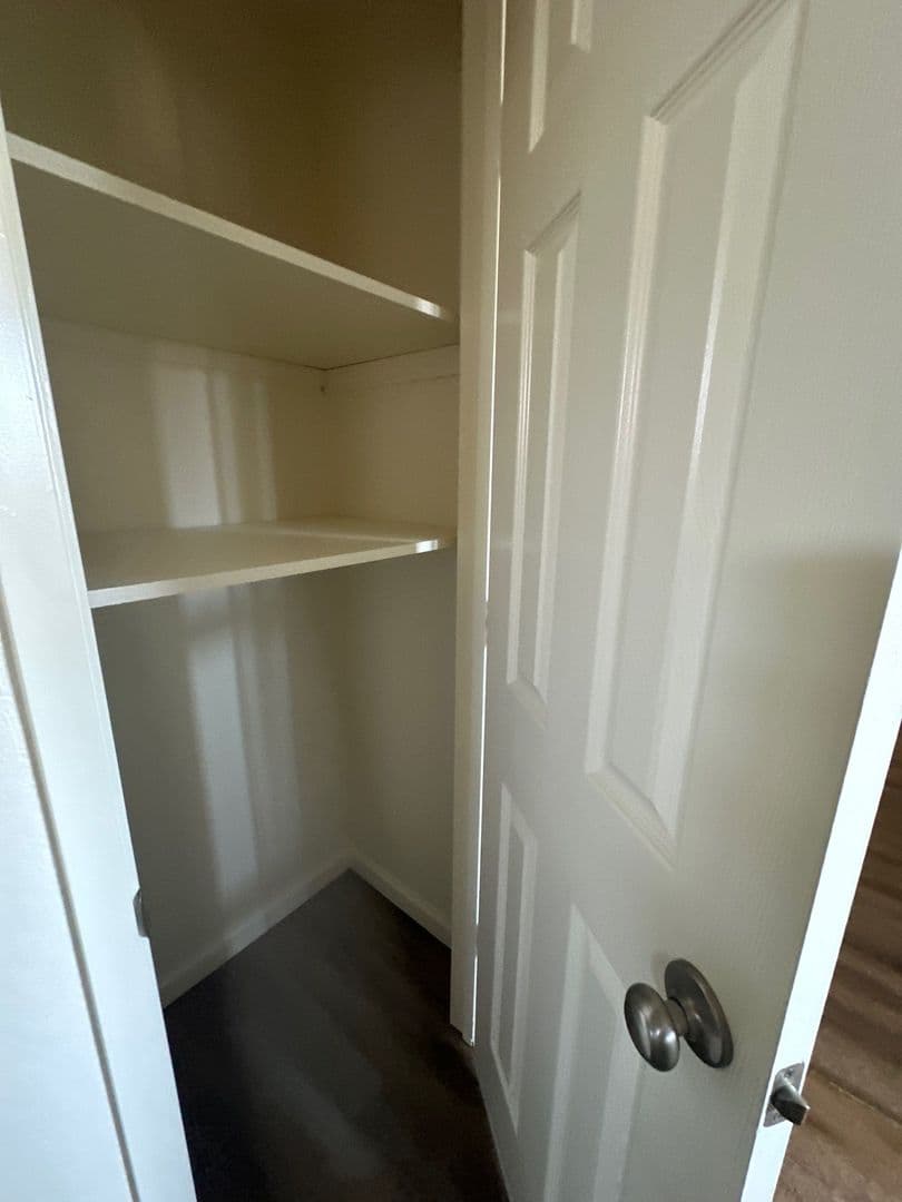 Klamath Falls Apartment: 1418 and 1420 Pleasant Ave