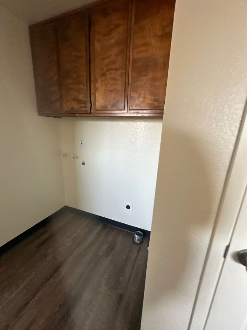 Klamath Falls Apartment: 1418 and 1420 Pleasant Ave