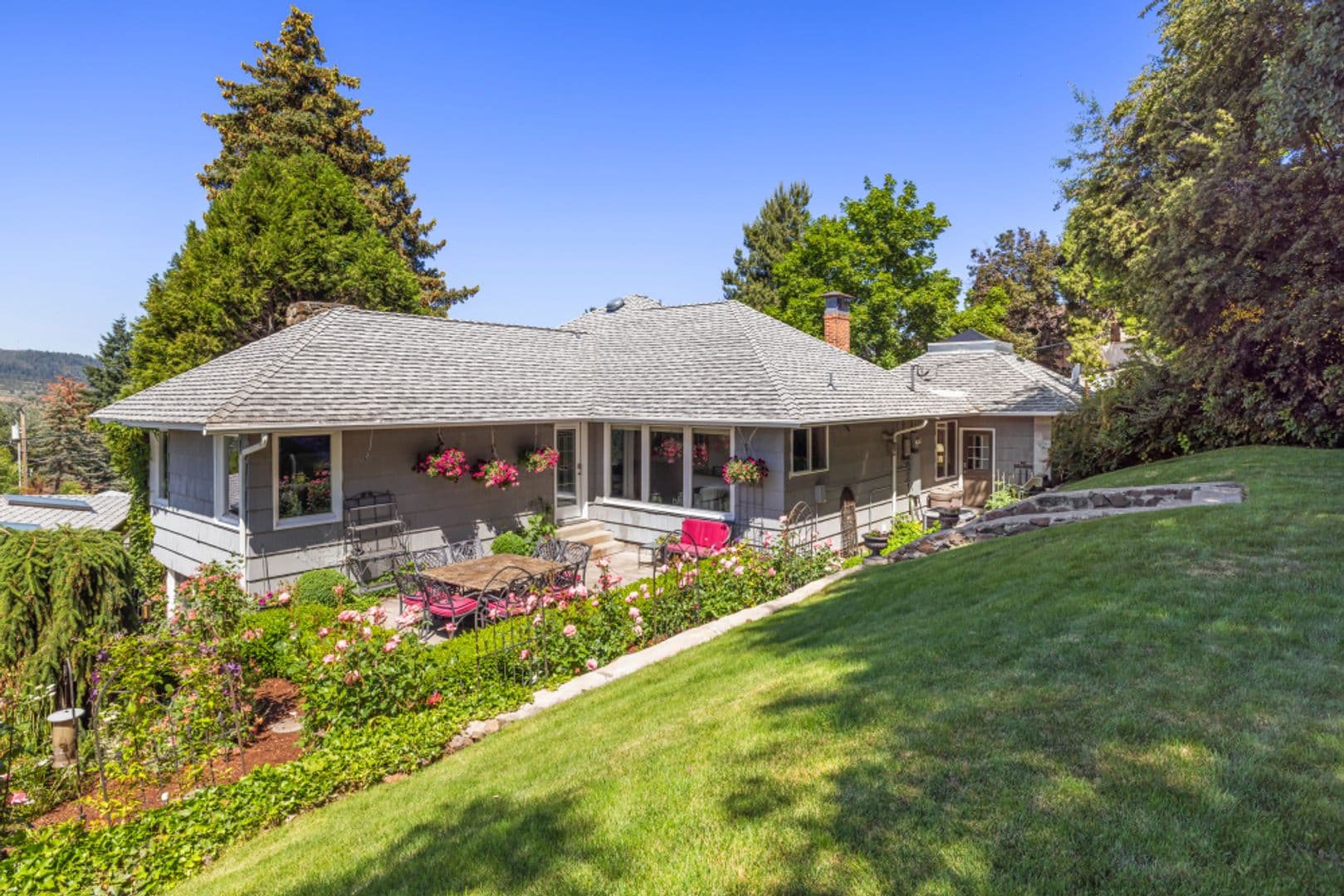 Klamath Falls House: 525 Mesa St