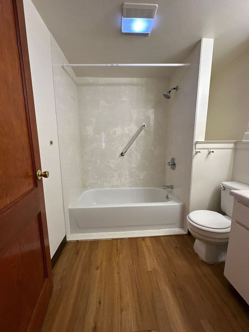 Klamath Falls Apartment: 2160 Arthur Street