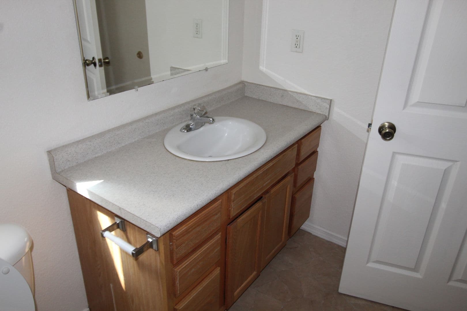 Klamath Falls Apartment: 2019/2023 Garden Avenue