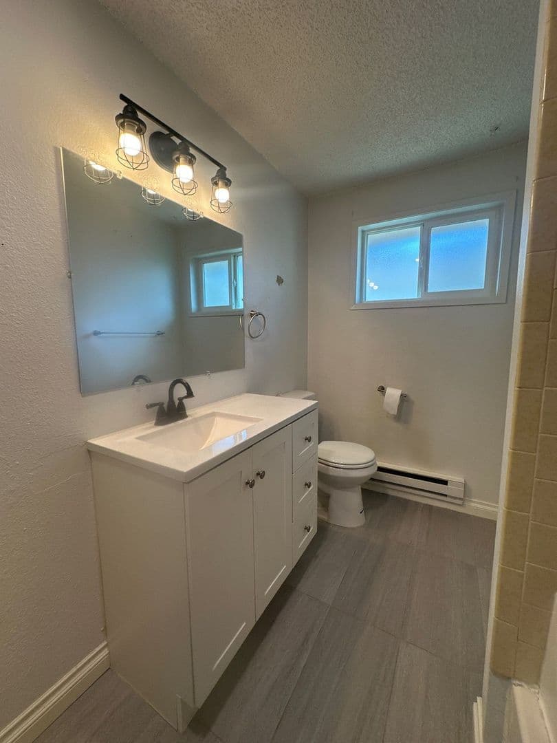 Klamath Falls Apartment: Johnson Ave