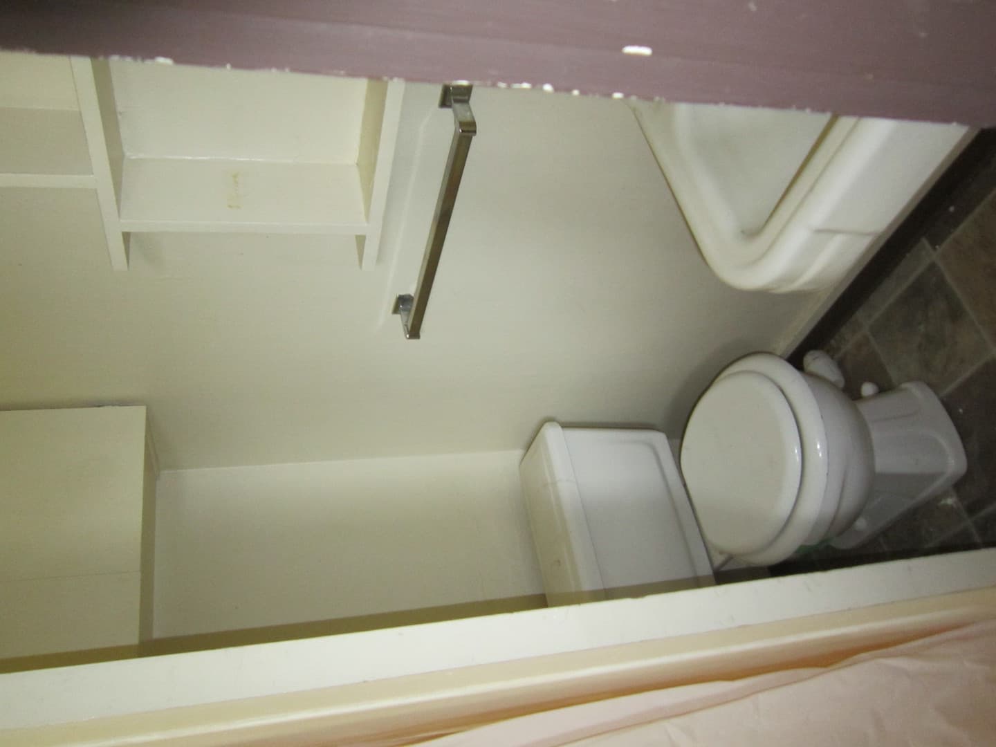 Klamath Falls Apartment: 2136 & 2138 Wantland Ave