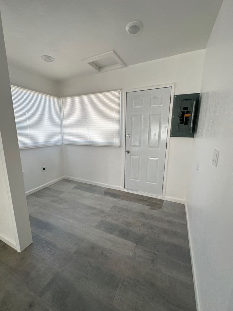 Klamath Falls House: 317 Martin St