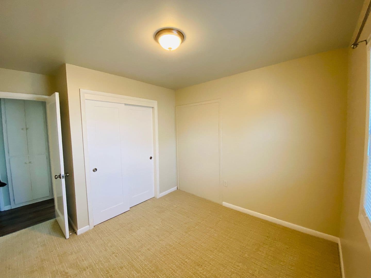 Klamath Falls Apartment: 409 Richmond Street
