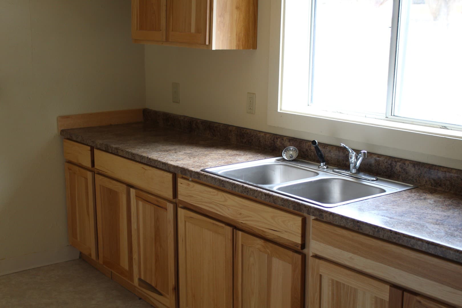 Klamath Falls House: 1865 1/2 Hope St
