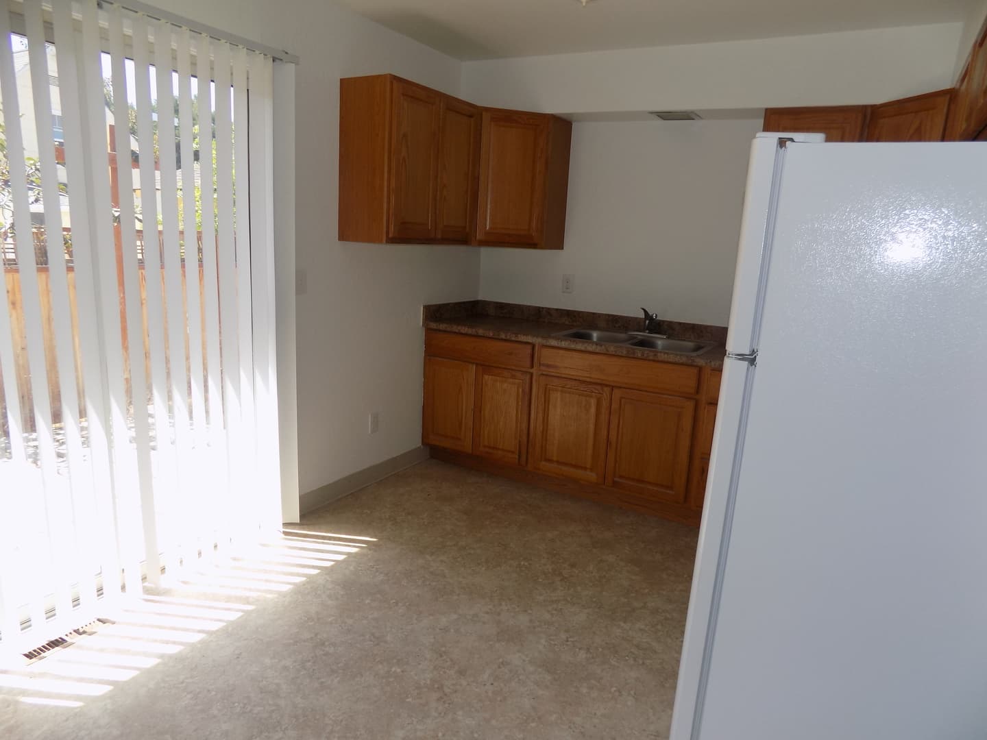 Klamath Falls Apartment: 626 - 632 Lytton St