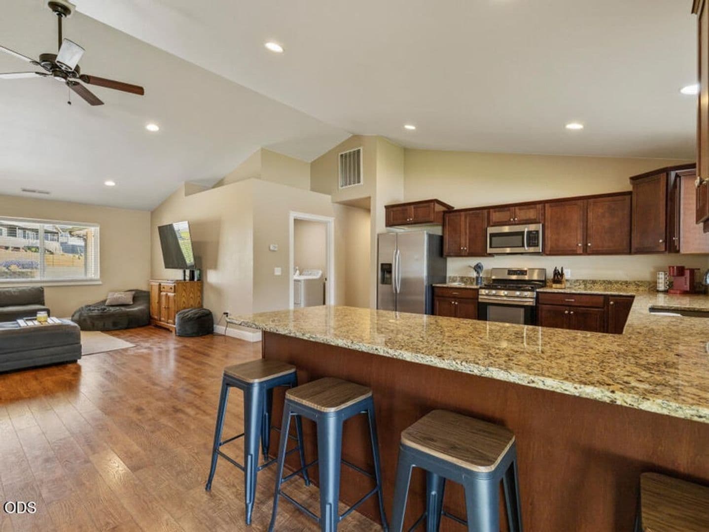 Klamath Falls House: 2852 Glacier Dr