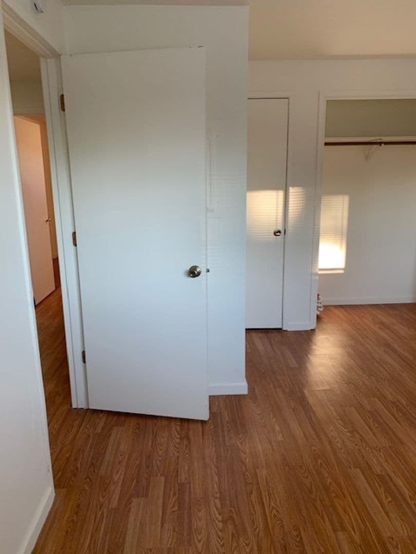 Klamath Falls House: 1211 Summers Ln