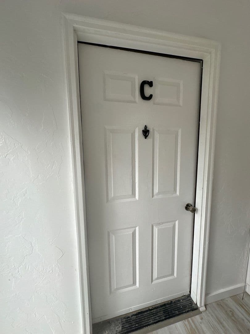 Klamath Falls Apartment: 332 N 10th St