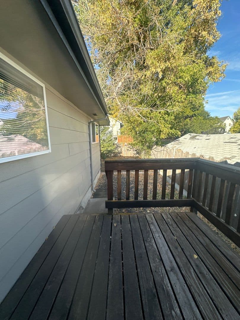 Klamath Falls Apartment: Johnson Ave