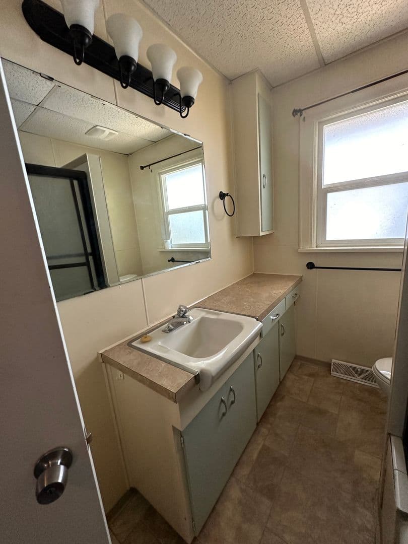 Klamath Falls House: 919 Eldorado Ave