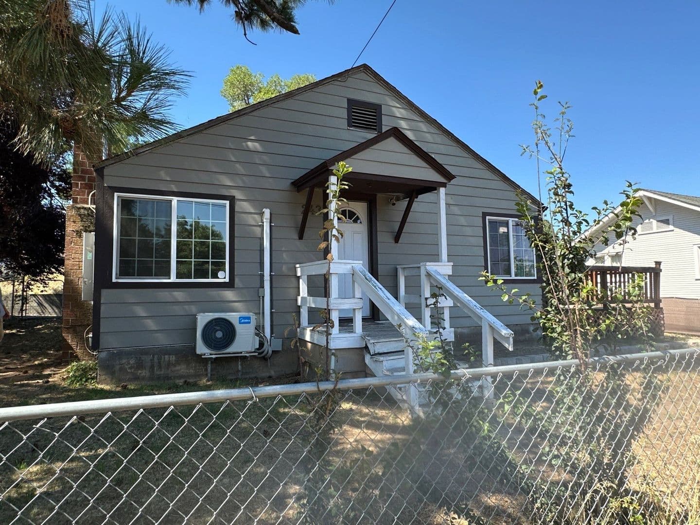 Klamath Falls House: 243 Nevada St